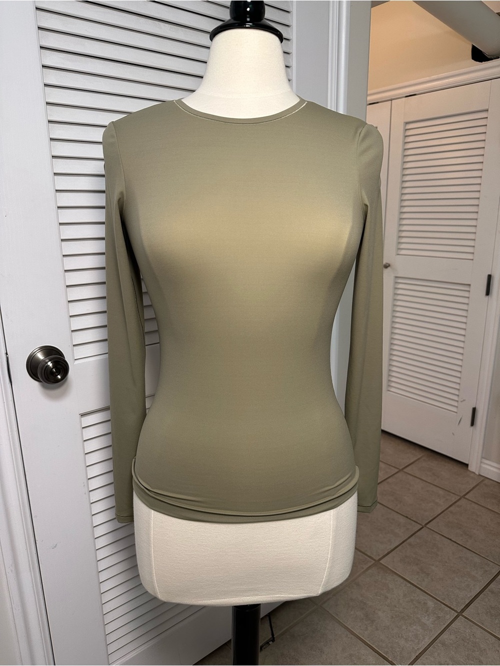 Athleta Long-Sleeve Crewneck Top in Olive Green